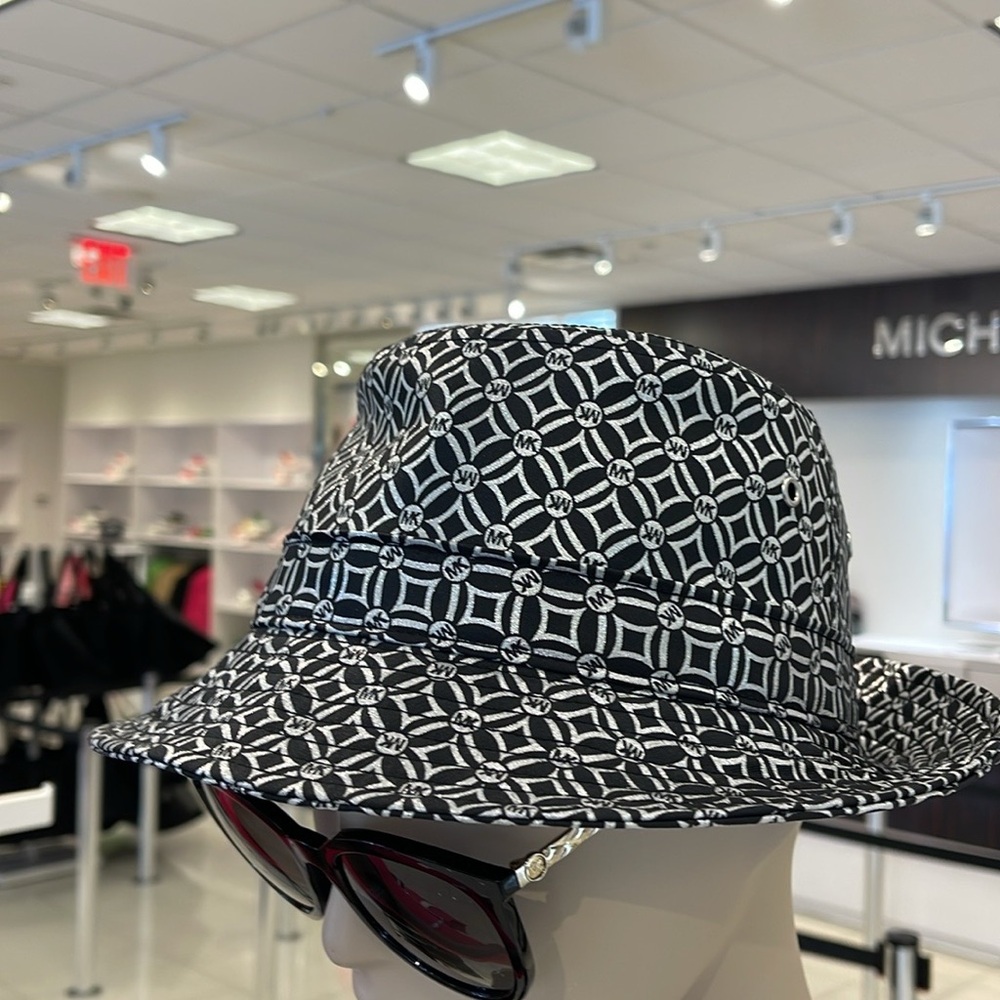 Michael Kors Women’s MK Logo Jacquard Bucket Hat
Black 
NWT - Picture 15 of 16